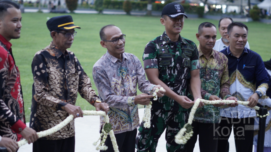 Promosikan UMKM, Pemkab HST Gelar Bazar Kreatif 2024