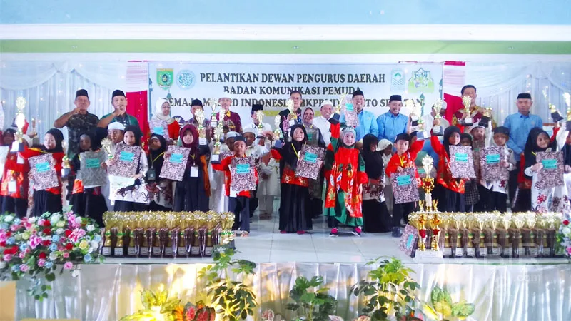 Dusun Selatan Juara Umum FASI XII Barsel