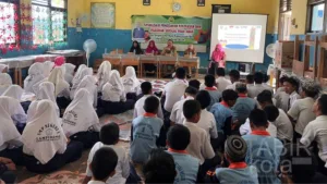 Kunjungi SMPN 1 Lampihong, GOW Balangan Sosialisasi Pencegahan Kekerasan dan Pelecehan Seksual pada Anak