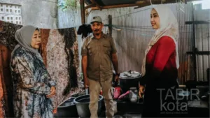 Bina IKM, Ketua Dekranasda HST Dorong Pengrajin Sasirangan Berkembang dan Berdaya Saing