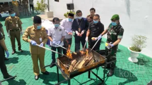 Hadiri Pemusnahan Barbuk, Wabup HST Komitmen Berantas Narkoba