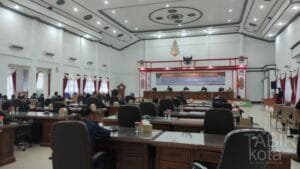 Hadiri Rapat Paripurna DPRD, Pj Bupati Barsel Apresiasi Kerja Sama yang Terjalin
