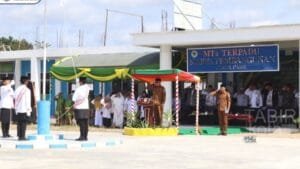 Pimpin Upacara Peringatan HSN, Pj Bupati Mura Tekankan Pentingnya Pendidikan