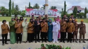 Pimpin Peringatan Hari Pahlawan, Pj Bupati Barsel Imbau Generasi Muda Teladani Sikap Kepahlawanan