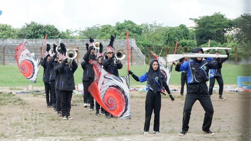 Lepas Marching Band Bahana Suara ke Kejurnas di Bandung, Pj Bupati Tapin Harap Jadi Inspirasi
