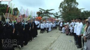 Lepas Pawai Akbar Tahun Baru Islam, Pj Bupati Mura Ajak Tingkatkan Ketakwaan