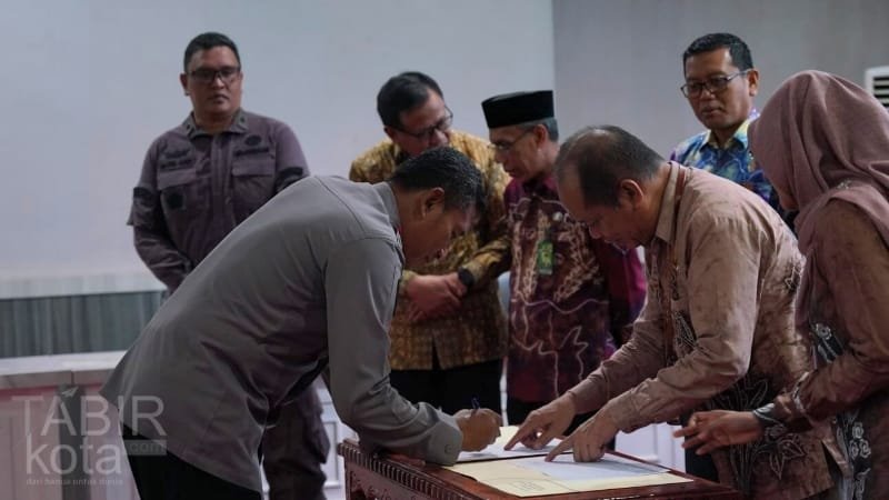 Siapkan Soft Opening MPP, Pemkab HST Teken MoU Bersama 11 Instansi